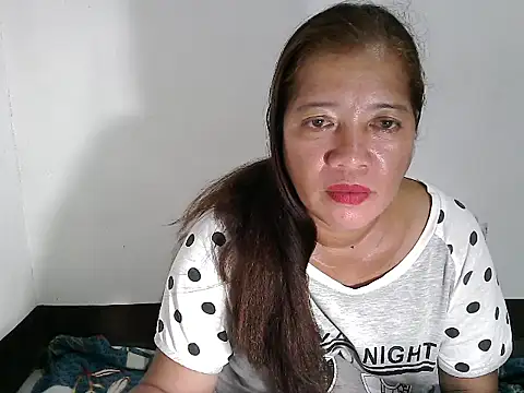 Snapshot of wethornypussy4u chatting on January 2025 12:58:02 PM wethornypussy4u online show from January 2025 12:58:02 PM