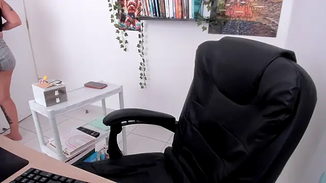 TaliMajesty online show from December 2024 02:21:01 PM