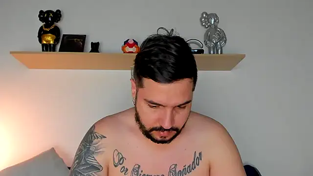 Snapshot of camilo_restrepo21 chatting on January 2025 02:49:01 AM camilo restrepo21 online show from January 2025 02:49:01 AM
