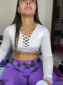 sandylau online show from February 2026 06:12:02 PM