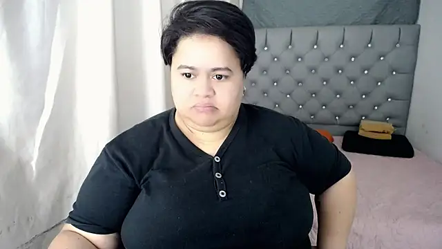 Snapshot of hotlesby4uxxx chatting on December 2024 01:38:02 PM hotlesby4uxxx online show from December 2024 01:38:02 PM