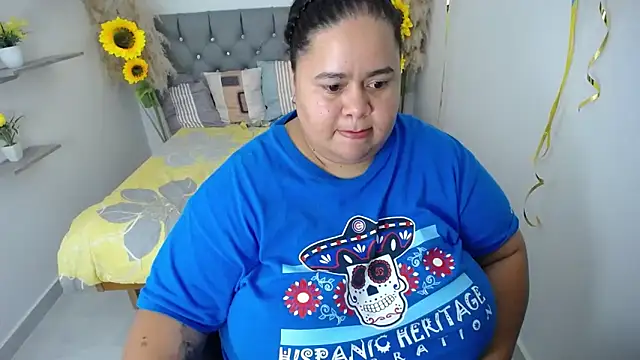 Snapshot of hotlesby4uxxx chatting on October 2025 11:08:02 AM hotlesby4uxxx online show from October 2025 11:08:02 AM