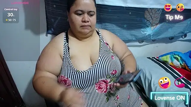 Snapshot of hotlesby4uxxx chatting on April 2026 10:20:01 PM hotlesby4uxxx online show from April 2026 10:20:01 PM