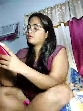 Snapshot of missmelissa_ chatting on December 2024 09:19:02 AM missmelissa  online show from December 2024 09:19:02 AM