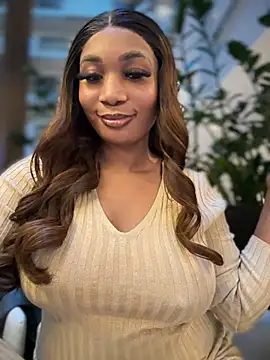   Nessa   online show from December 2024 01:11:02 PM