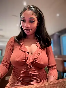   Nessa   online show from October 2025 11:13:02 AM