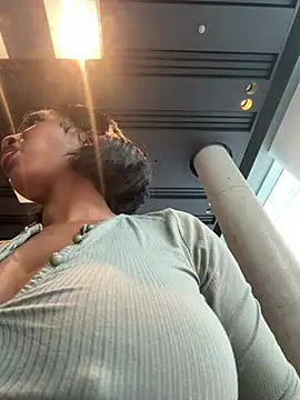   Nessa   online show from April 2026 11:37:01 AM