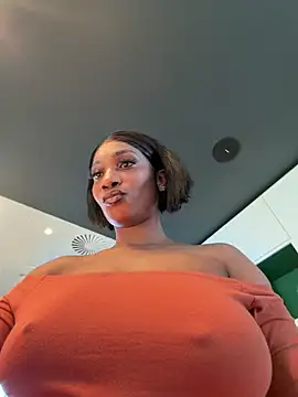   Nessa   online show from April 2026 11:13:02 AM