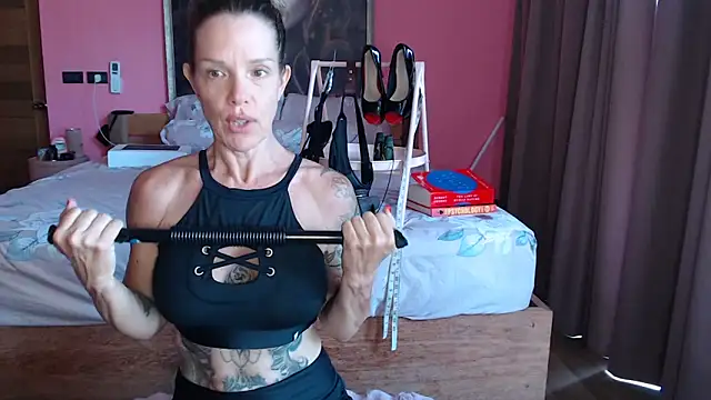 mommyselenafit  online show from September 2025 01:29:01 AM