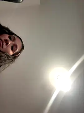 IrisBlues online show from December 2025 04:57:02 PM