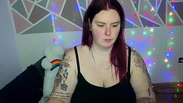 JoyceKyra91 online show from January 2025 05:02:02 PM