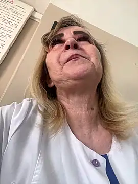 Irina2909xh online show from March 2025 12:00:01 PM