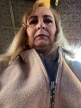 Irina2909xh online show from November 2025 12:27:02 PM