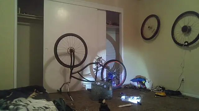 OscarbidD661 online show from May 2026 01:33:01 AM