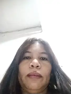 Snapshot of sweetvanna chatting on May 2026 04:43:01 AM sweetvanna online show from May 2026 04:43:01 AM