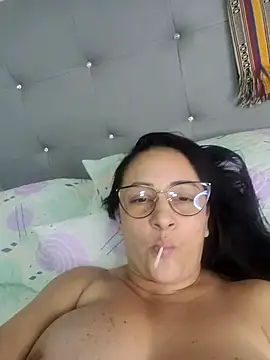 Ameliarizo online show from September 2025 04:34:02 AM