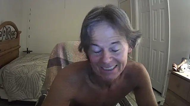 Snapshot of nakeedcowboi65 chatting on June 2026 06:06:01 AM nakeedcowboi65 online show from June 2026 06:06:01 AM