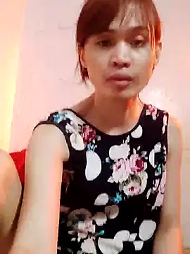 Snapshot of QueenSoreal chatting on February 2025 03:52:02 PM QueenSoreal online show from February 2025 03:52:02 PM