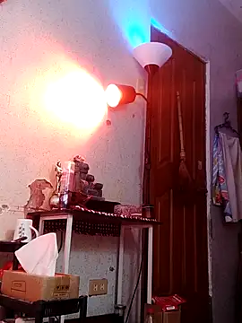 Snapshot of QueenSoreal chatting on February 2025 06:59:01 PM QueenSoreal online show from February 2025 06:59:01 PM