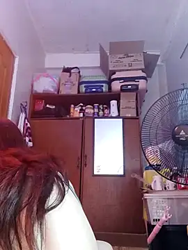 Snapshot of QueenSoreal chatting on February 2025 07:27:02 PM QueenSoreal online show from February 2025 07:27:02 PM