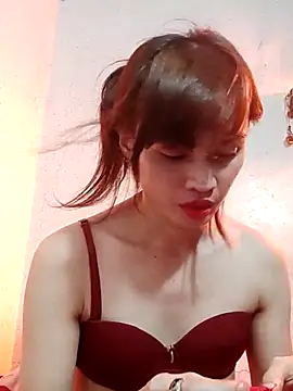 Snapshot of QueenSoreal chatting on March 2025 07:49:02 PM QueenSoreal online show from March 2025 07:49:02 PM