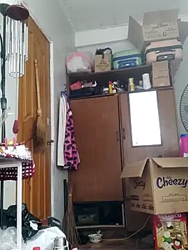 Snapshot of QueenSoreal chatting on March 2025 06:52:01 PM QueenSoreal online show from March 2025 06:52:01 PM