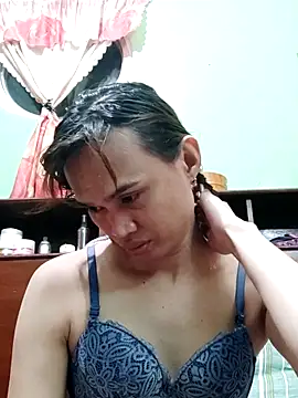 QueenSoreal online show from December 2025 02:37:02 PM