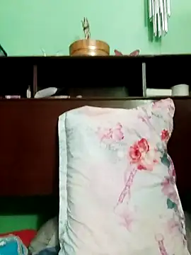 QueenSoreal online show from April 2026 05:43:01 PM