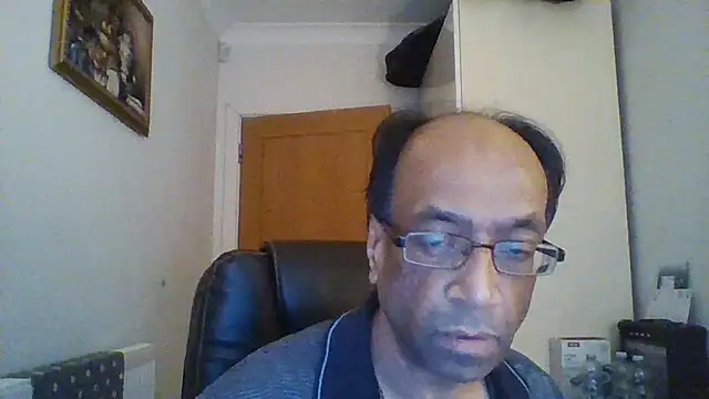 Snapshot of rauncher1 chatting on December 2024 09:02:02 AM rauncher1 online show from December 2024 09:02:02 AM