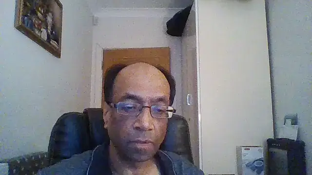 Snapshot of rauncher1 chatting on December 2024 09:33:01 AM rauncher1 online show from December 2024 09:33:01 AM