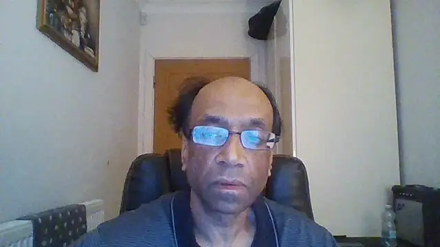 Snapshot of rauncher1 chatting on January 2025 09:23:02 AM rauncher1 online show from January 2025 09:23:02 AM