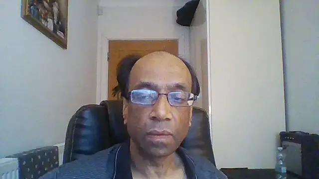 Snapshot of rauncher1 chatting on January 2025 09:57:02 AM rauncher1 online show from January 2025 09:57:02 AM