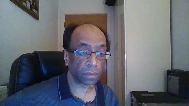 Snapshot of rauncher1 chatting on February 2025 09:04:01 AM rauncher1 online show from February 2025 09:04:01 AM