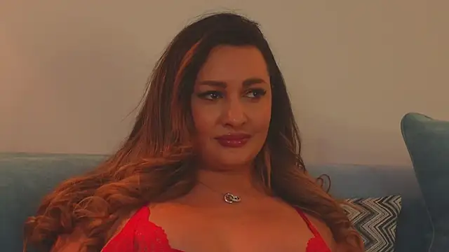 YaaraCollins online show from March 2025 11:56:02 PM