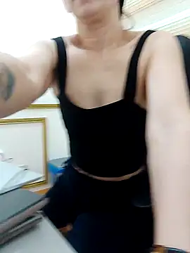 ladyxianne online show from March 2025 05:42:02 AM