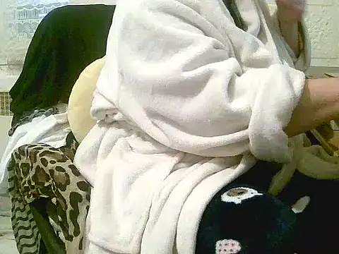 Snapshot of douceur63 chatting on February 2026 11:16:01 AM douceur63 online show from February 2026 11:16:01 AM