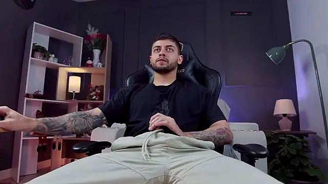 alessandro duty online show from January 2026 12:13:01 AM