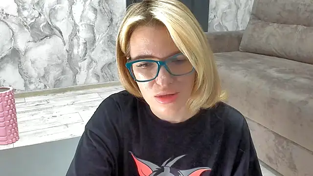 Snapshot of succubus chatting on April 2026 02:11:02 PM succubus online show from April 2026 02:11:02 PM