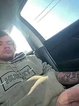 Snapshot of cumgitsumdic chatting on January 2025 05:31:01 PM cumgitsumdic online show from January 2025 05:31:01 PM