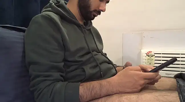 Snapshot of brownie_cake_cb chatting on February 2025 06:31:01 PM brownie cake cb online show from February 2025 06:31:01 PM