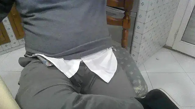 Snapshot of polloiw chatting on October 2025 05:44:02 AM polloiw online show from October 2025 05:44:02 AM