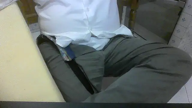 Snapshot of polloiw chatting on October 2025 01:36:03 PM polloiw online show from October 2025 01:36:03 PM