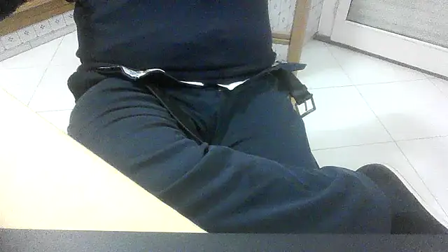 Snapshot of polloiw chatting on December 2025 02:23:01 PM polloiw online show from December 2025 02:23:01 PM