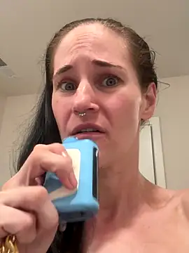 lolabunny9 online show from September 2025 06:55:01 PM