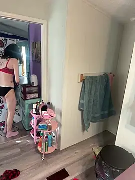 lolabunny9 online show from December 2025 02:56:02 PM