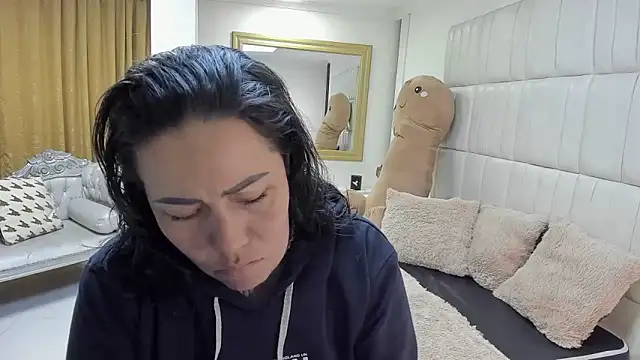 Snapshot of gaby_trent chatting on December 2025 11:38:02 AM gaby trent online show from December 2025 11:38:02 AM