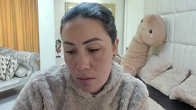 Snapshot of gaby_trent chatting on February 2026 03:08:02 PM gaby trent online show from February 2026 03:08:02 PM