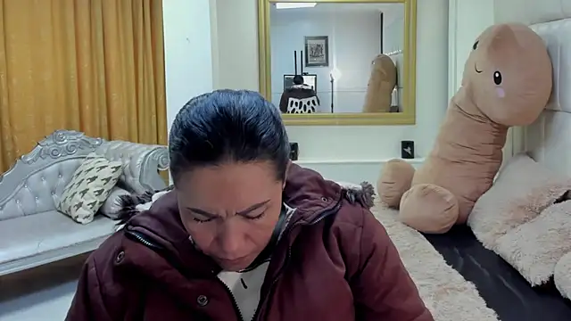 Snapshot of gaby_trent chatting on February 2026 01:18:02 PM gaby trent online show from February 2026 01:18:02 PM