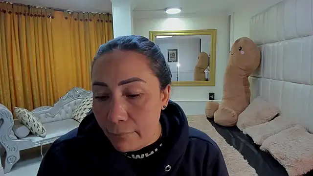 Snapshot of gaby_trent chatting on February 2026 02:28:01 PM gaby trent online show from February 2026 02:28:01 PM