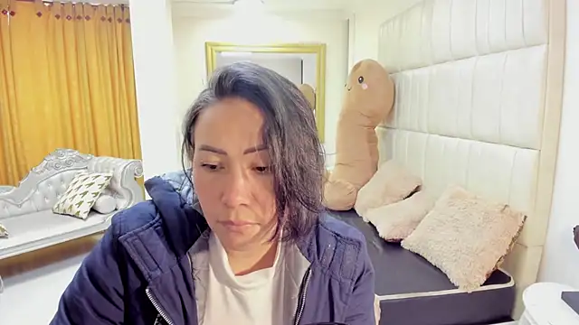 Snapshot of gaby_trent chatting on February 2026 02:48:01 PM gaby trent online show from February 2026 02:48:01 PM